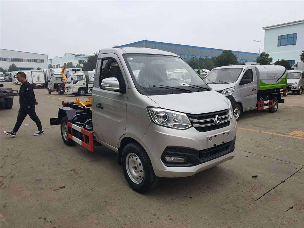 國六3-4方 藍牌長安 勾臂垃圾車 國六3-4方 藍牌長安 勾臂垃圾車