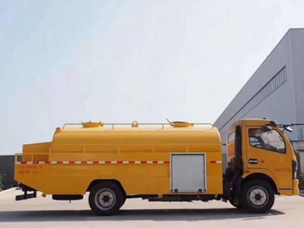 國六東風(fēng)凱普特8方高壓清洗車