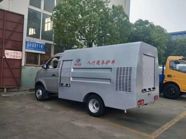 國六??長??安?后??雙?輪?清?洗??車