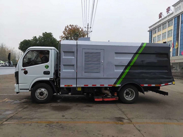 東風多利卡國六吸塵車 東風多利卡國六吸塵車