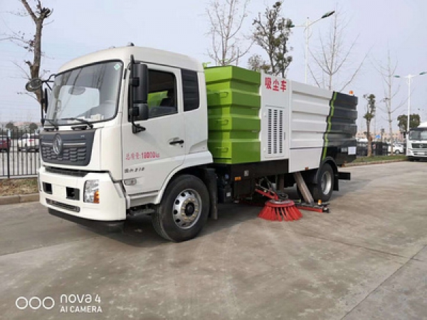 東風天錦國六16方吸塵車 東風天錦國六16方吸塵車