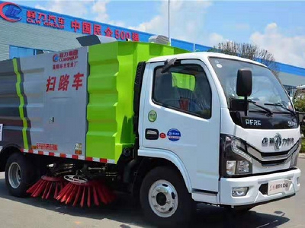 東風多利卡國六5方掃路車