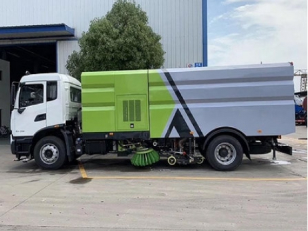 國(guó)六東風(fēng)天錦16方掃路車