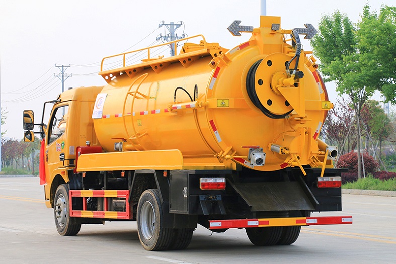 東風(fēng)大多利卡一體式10方清洗吸污車國六