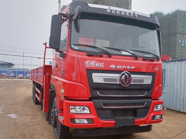 國六東風暢行D7前四后八隨車吊新品上市 國六東風暢行D7前四后八隨車吊新品上市