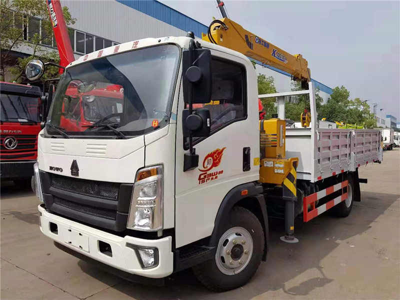 重汽徐工4噸隨車吊 重汽徐工4噸隨車吊