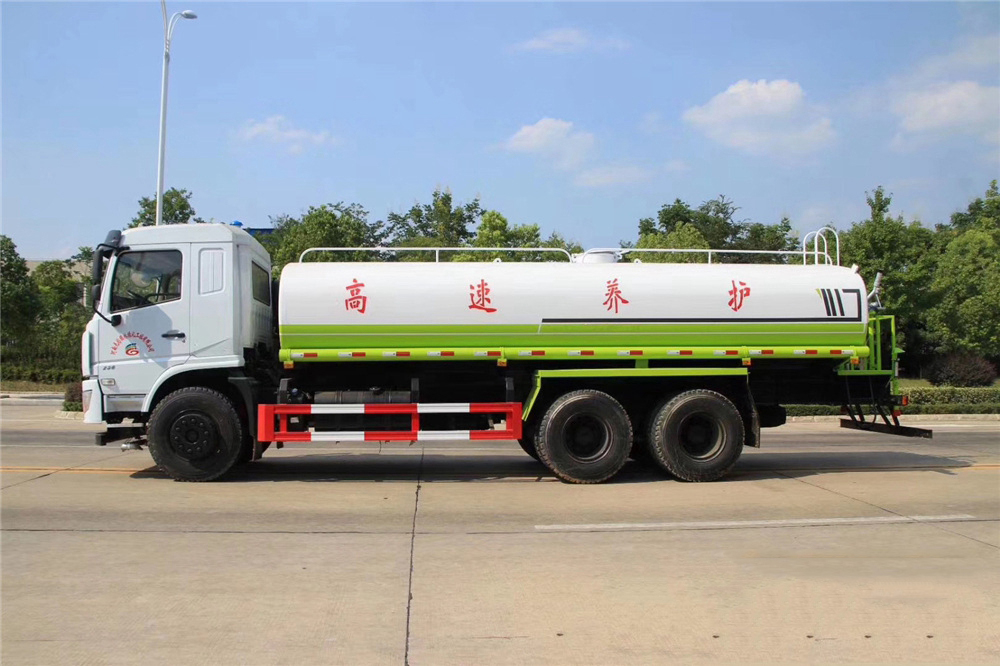 國六20立方東風專底后雙橋 灑水車 國六20立方東風專底后雙橋 灑水車