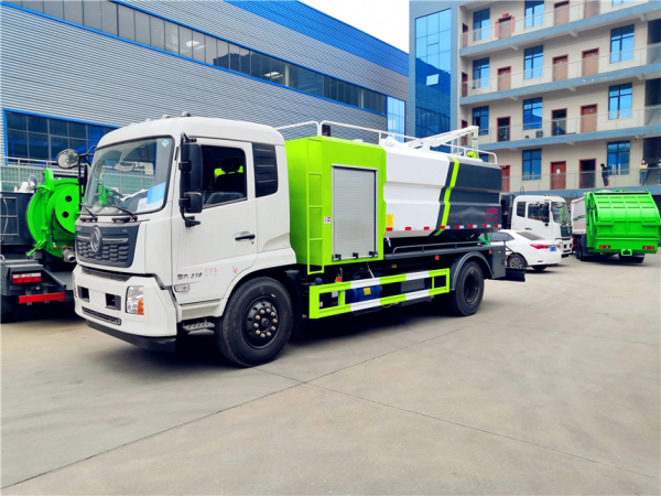 東風天錦15方清洗吸污車 東風天錦15方清洗吸污車