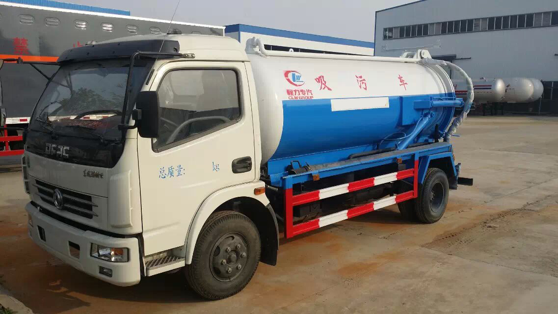 東風大多利卡7方吸污車 東風大多利卡7方吸污車