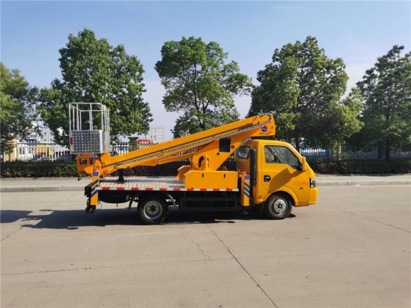 國(guó)六23S藍(lán)牌東風(fēng)涂逸單排高空作業(yè)車(chē)